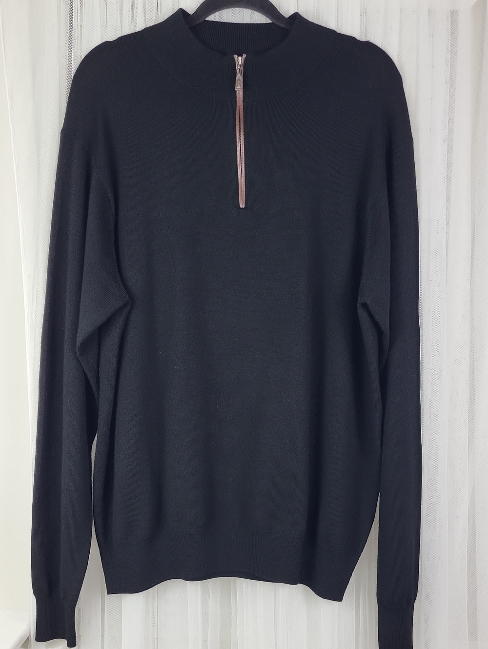 Peter Miller 100% merino wool Men's Black Half-Zip Sweater. Size XL